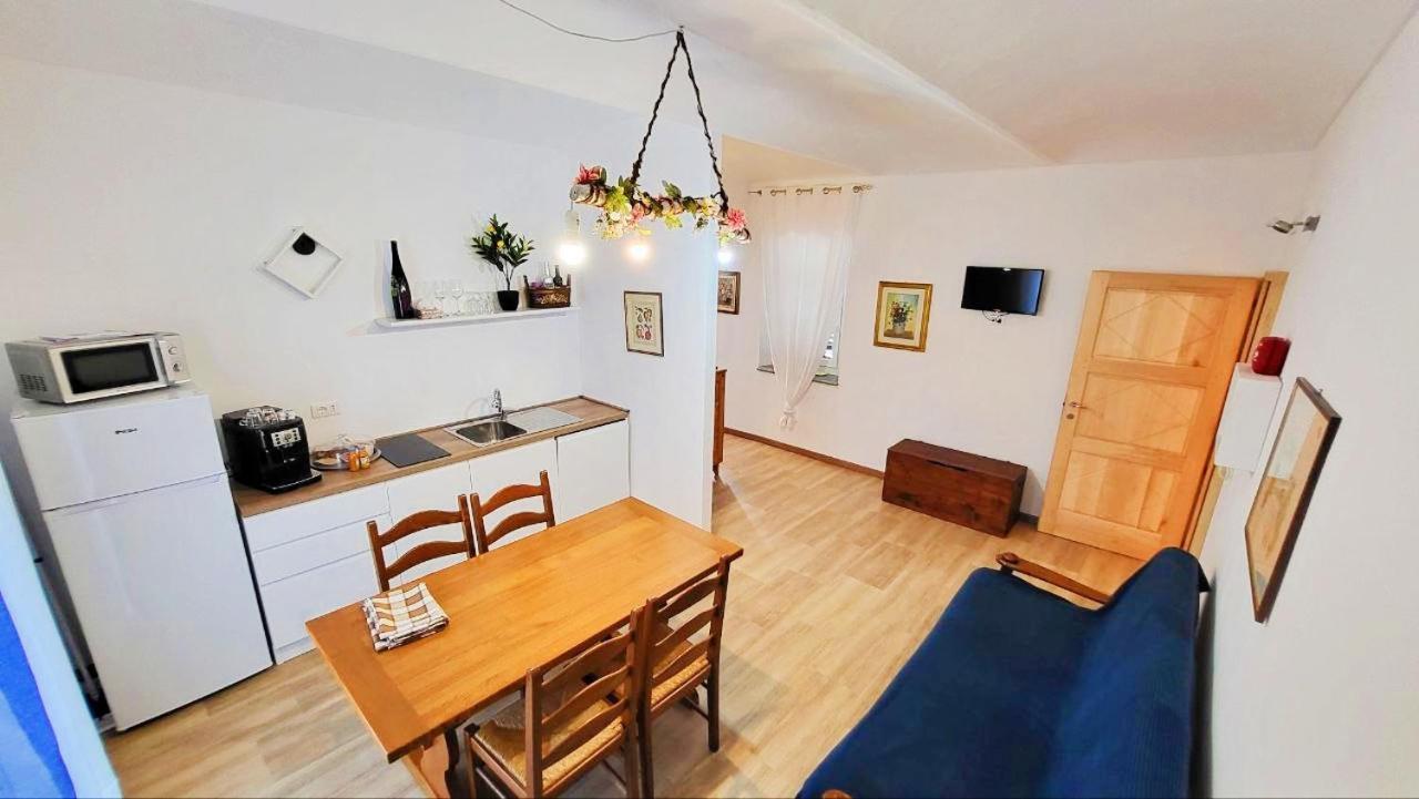 Appartamento In Monferrato Di Dominga Portacomaro Eksteriør bilde